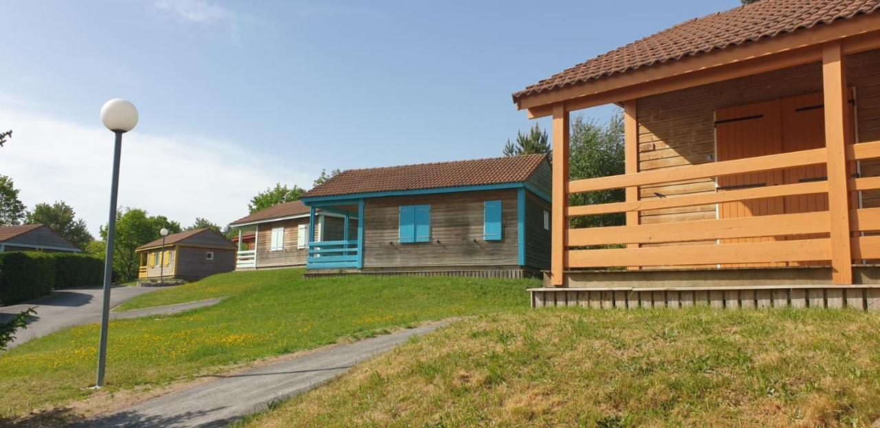 Les Chalets De La Margeride Blavignac 外观 照片